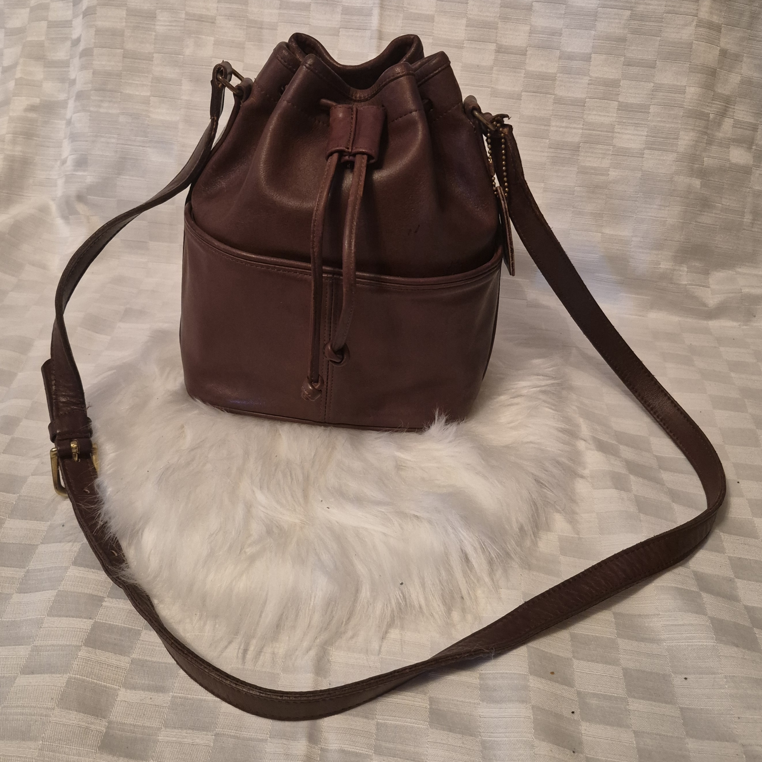Coach Vintage Pocket Drawstring Bag, In Cocoa Leather Style 4021